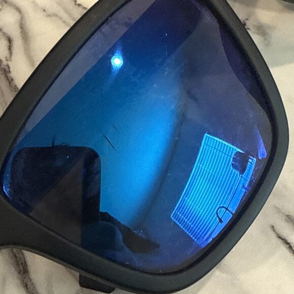 Authentic HAWKERS Motion Black Plastic Round Sunglasses Blue Lens - Picture 8 of 9